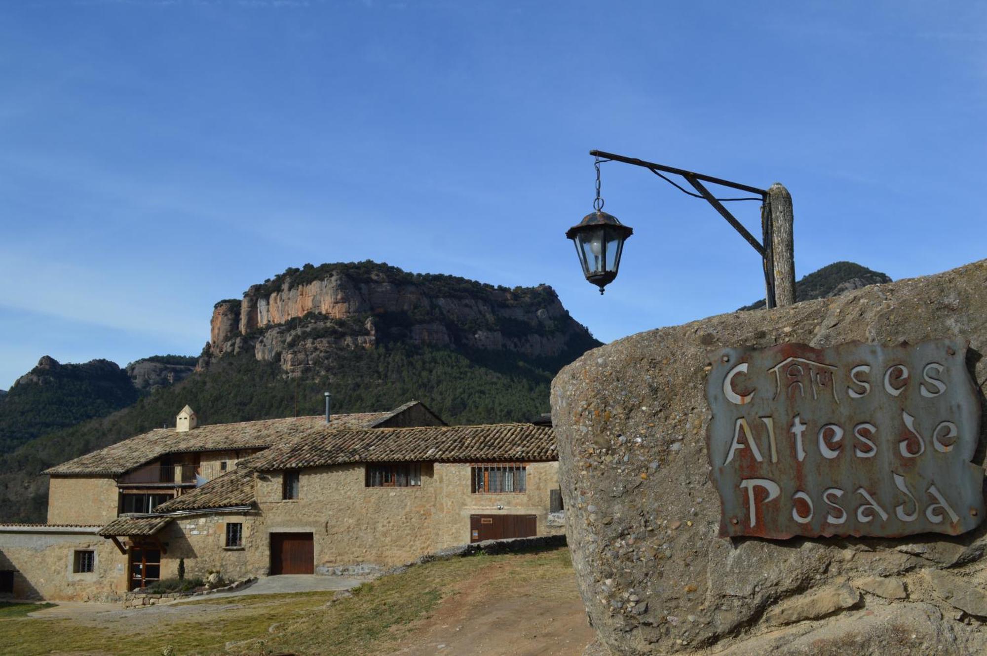 Cases Altes De Posada Navés Esterno foto