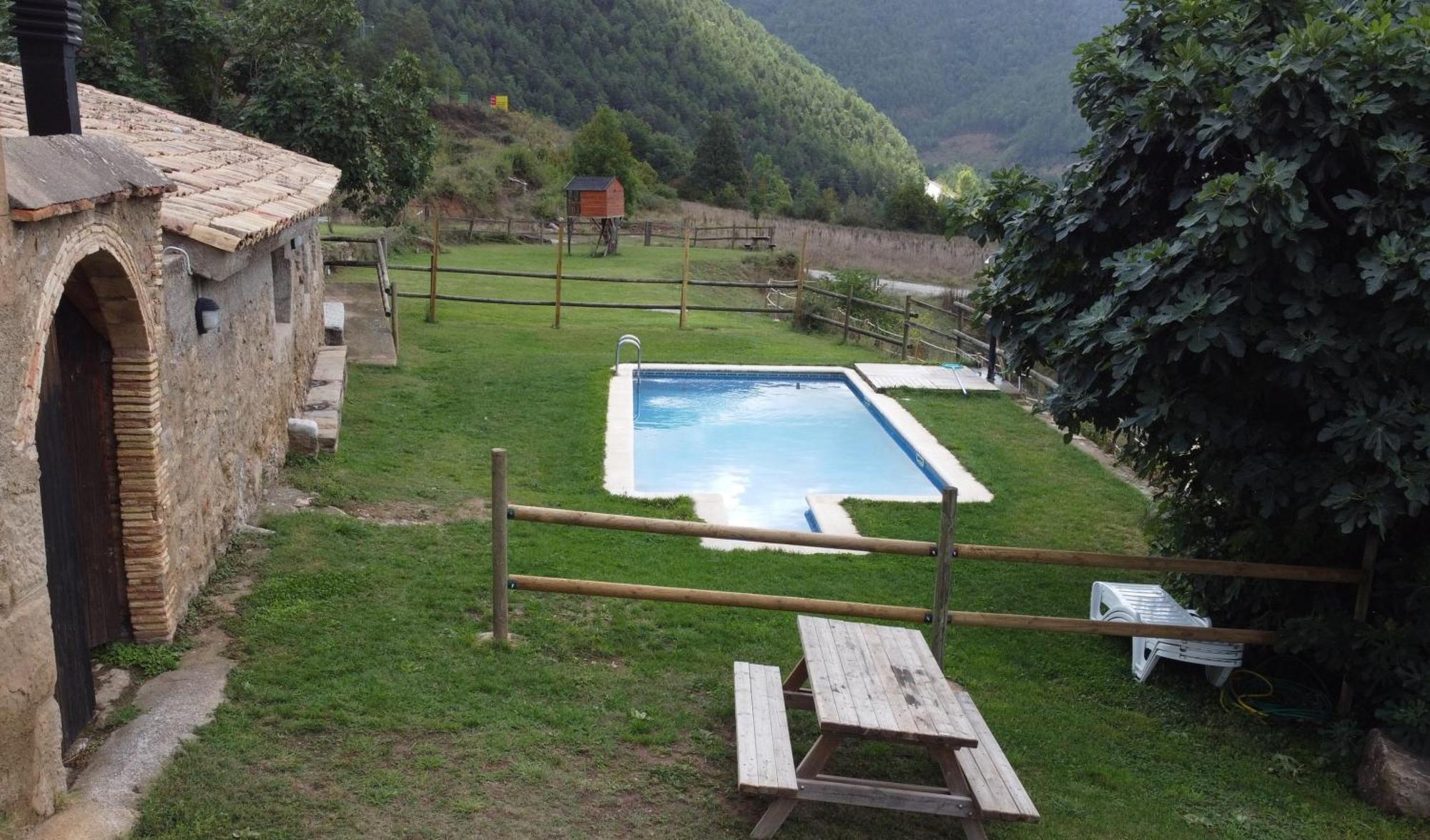 Cases Altes De Posada Navés Esterno foto